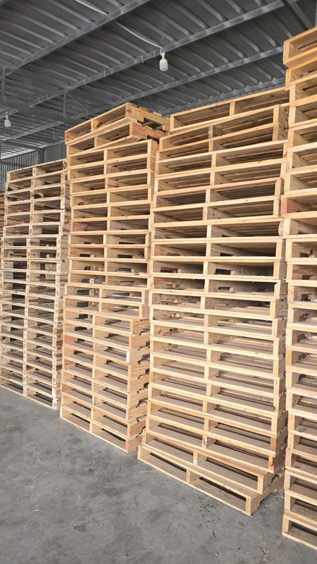 Pallet gỗ